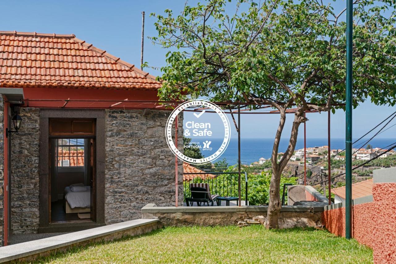 Casa Da Aldeia By An Island Apart 卡马拉-德洛布什 外观 照片