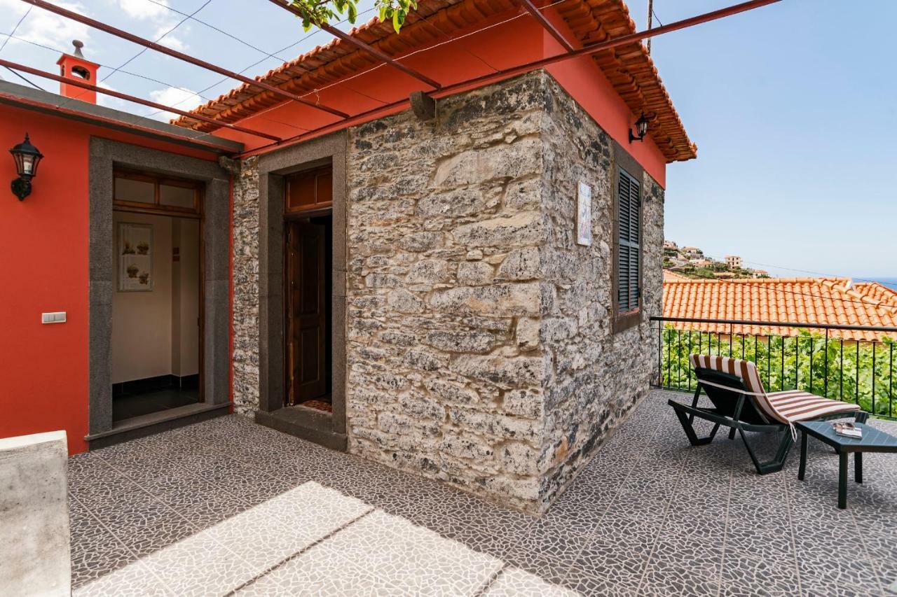 Casa Da Aldeia By An Island Apart 卡马拉-德洛布什 外观 照片